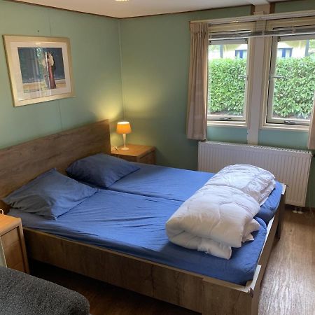 Sfeervolle Chalet Met Terras, H14 De Veldkamp, Epe, Voor 4 Personen Villa Exterior photo