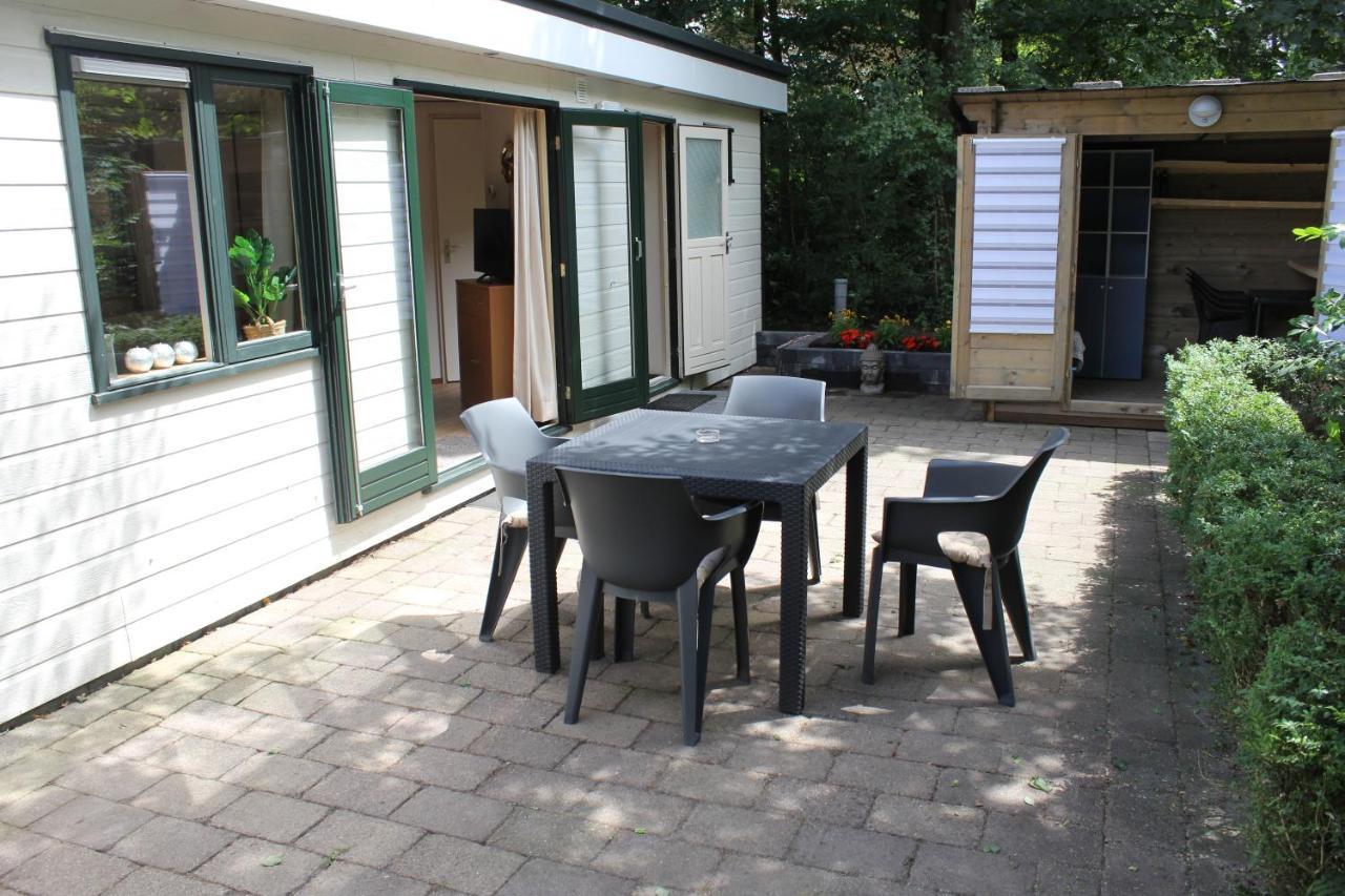 Sfeervolle Chalet Met Terras, H14 De Veldkamp, Epe, Voor 4 Personen Villa Exterior photo