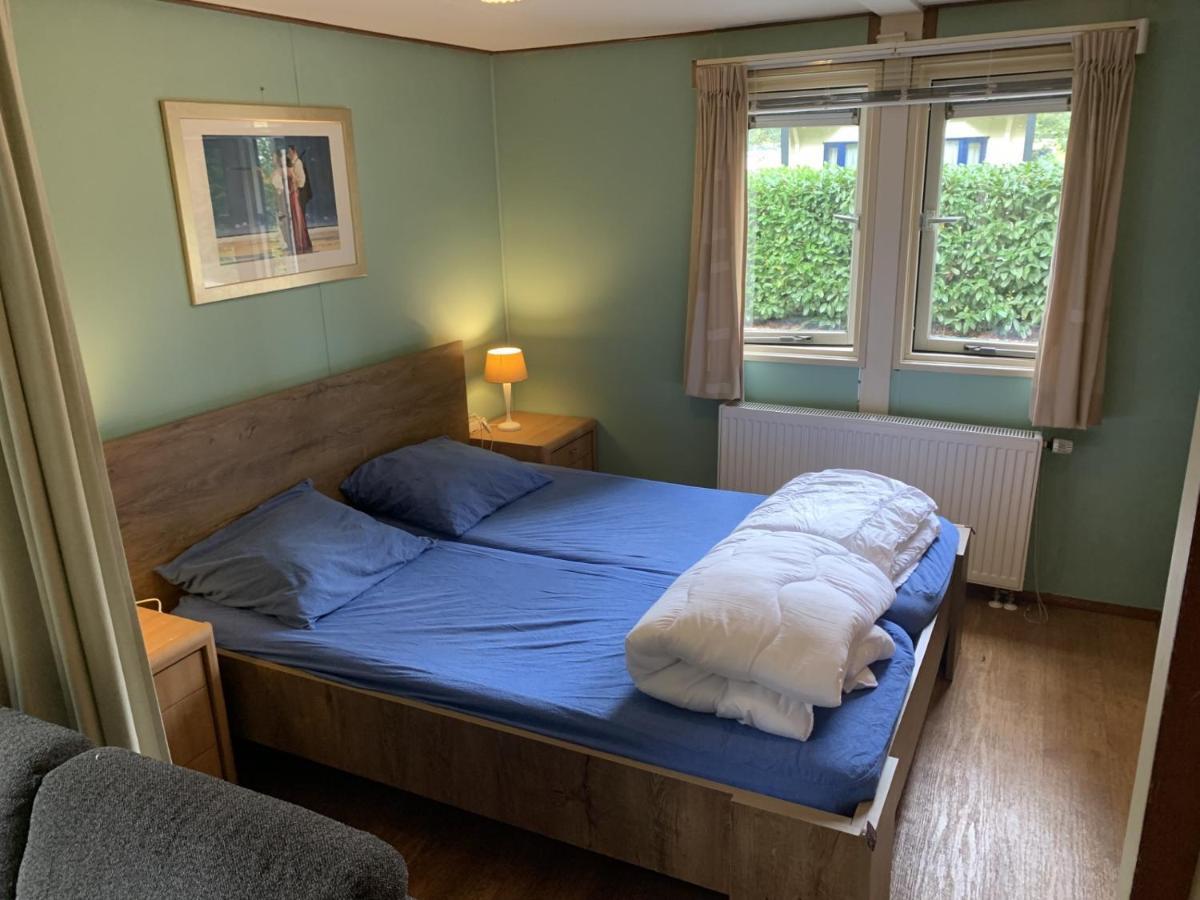 Sfeervolle Chalet Met Terras, H14 De Veldkamp, Epe, Voor 4 Personen Villa Exterior photo